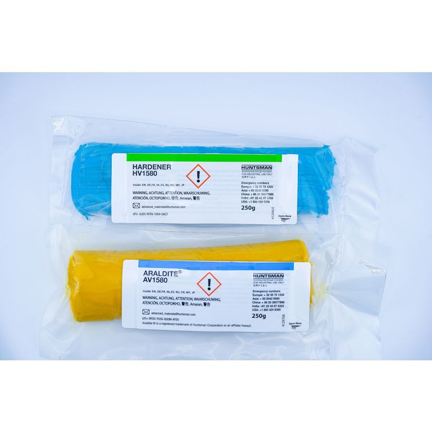 Araldite® AV/HV 1580 0.5kg 2K epoxy putty for versatile repairs